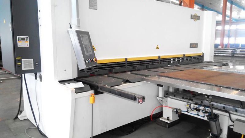 CNC front feeding device